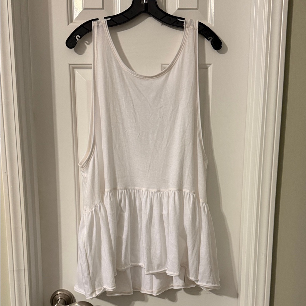 NEW!! Women’s We The Free White Sleeveless Peplum Top Size L